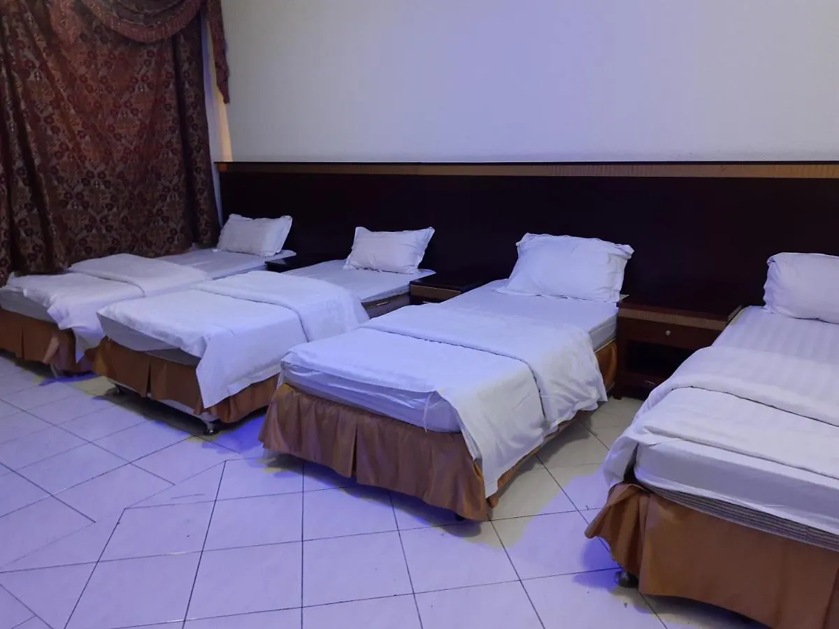 Hotel Oyo 524 Zahrat Alwaziriya Furnished Apartments Al Mahjar