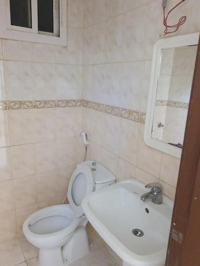 Oyo 524 Zahrat Alwaziriya Furnished Apartments Al Mahjar 3*,  Saudi Arabia